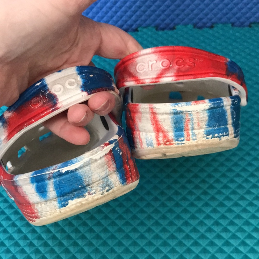 CROCS Unisex American Flag Colors Tie Dye Slip On Classic Clogs | 7M - 9W - Picture 4 of 11